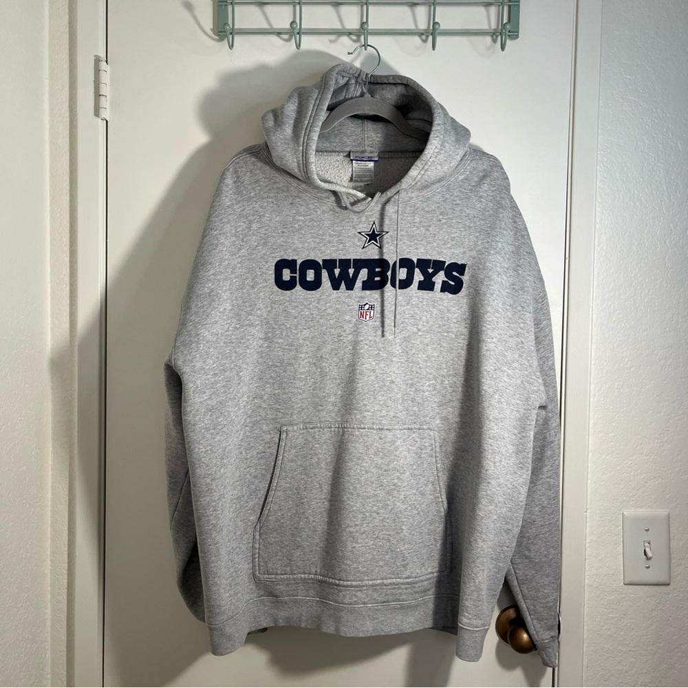 Dallas Cowboys Gray Hoodie Sweatshirt * Please see pics small hole near wrist **